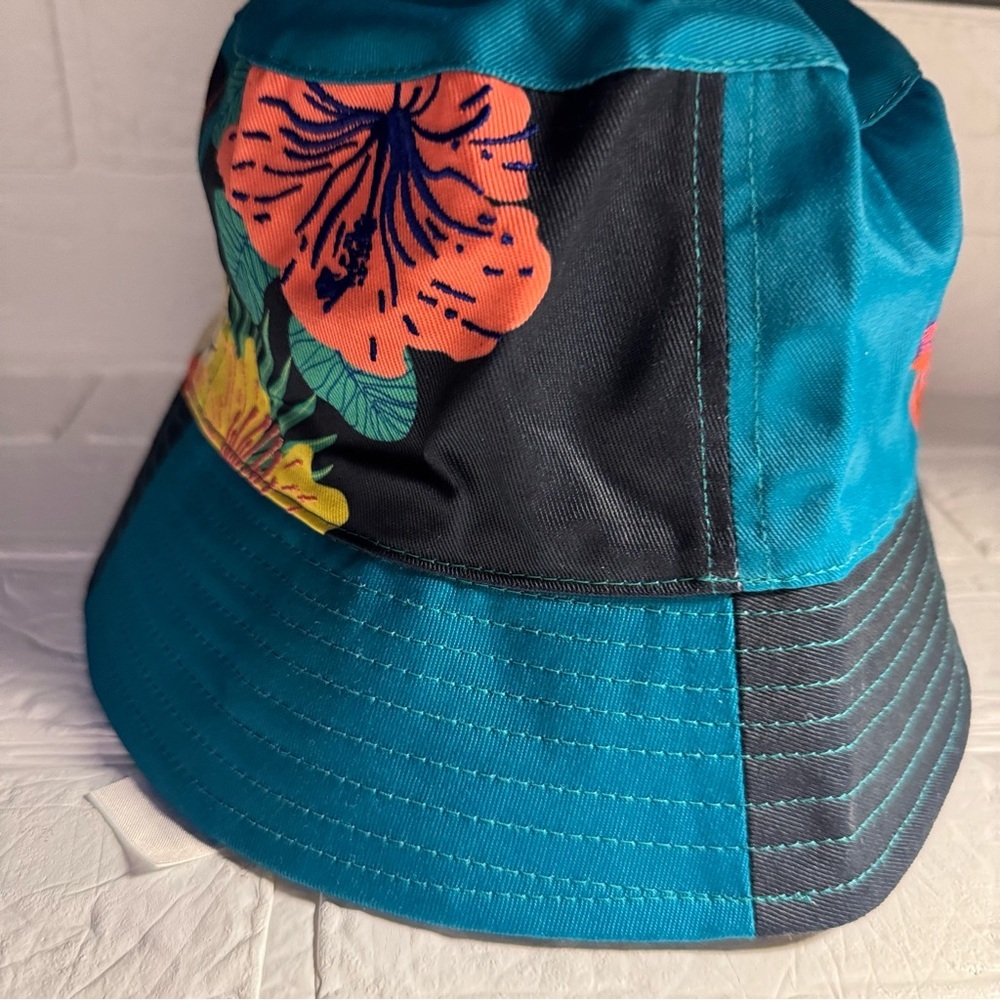 New Disney Encanto Women's Teal Floral Bucket Hat - Picture 4 of 9